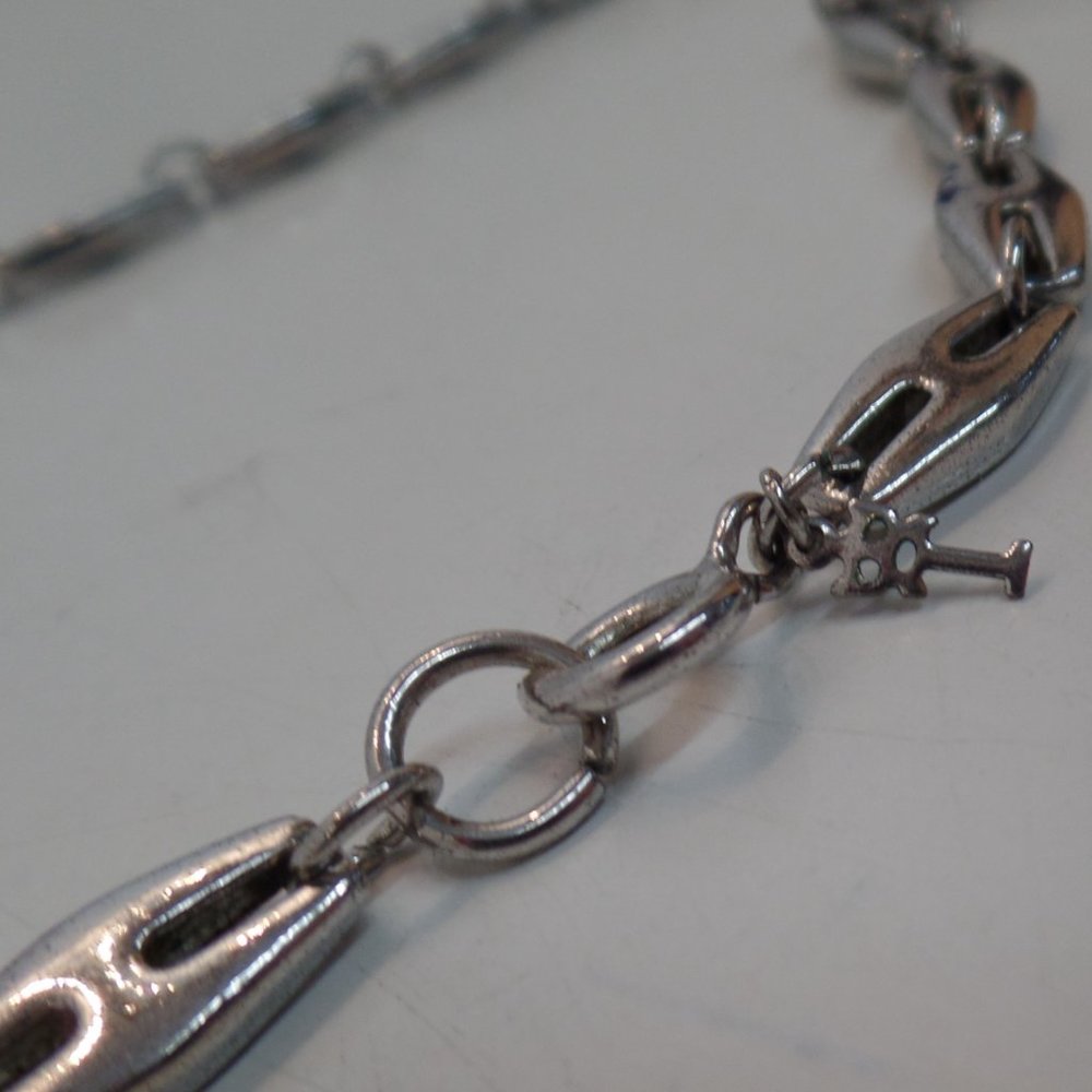 Silvertone Large Link 34" Necklace Double Wrap - Picture 8 of 12